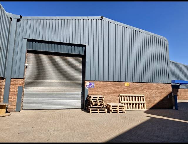 357M² WAREHOUSE TO LET IN JET PARK